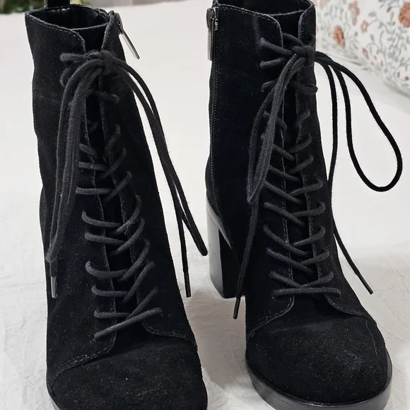 Vince Camuto Kymra Bootie Size 7 - Picture 2 of 15